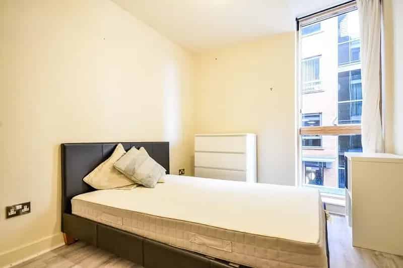 2 Bed Furnished Apartment Northern Quarter Manchester M4 Available August 2025