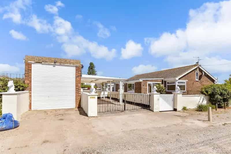 3 Bedroom Detached Bungalow for Sale near Warden Bay Beach