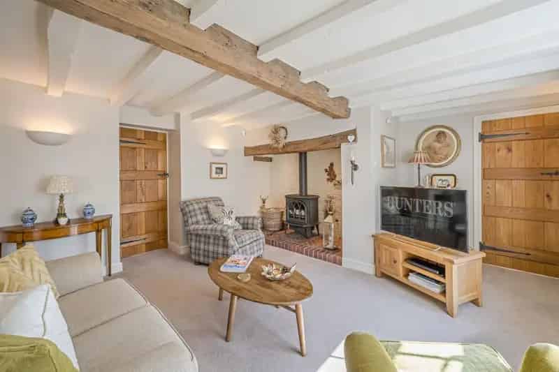 3 Bedroom House For Sale Near Stourbridge and Kidderminster