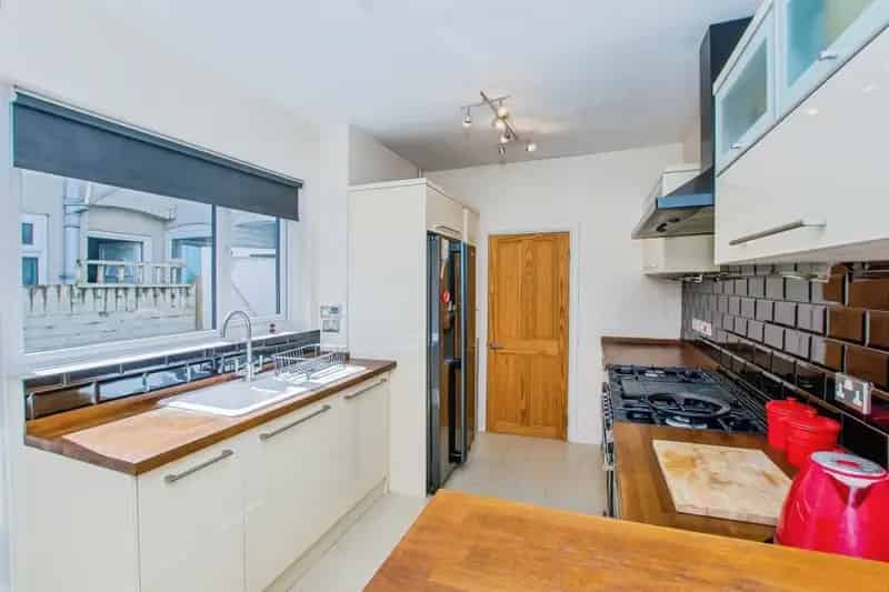 3 Bedroom Semi Detached House Woodston