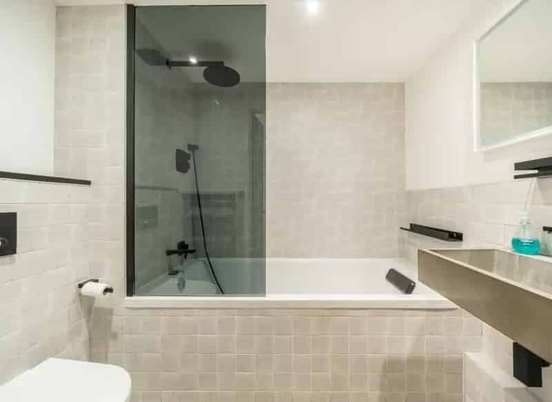 Spacious 2-Bed Apartment in Kings Wharf East London