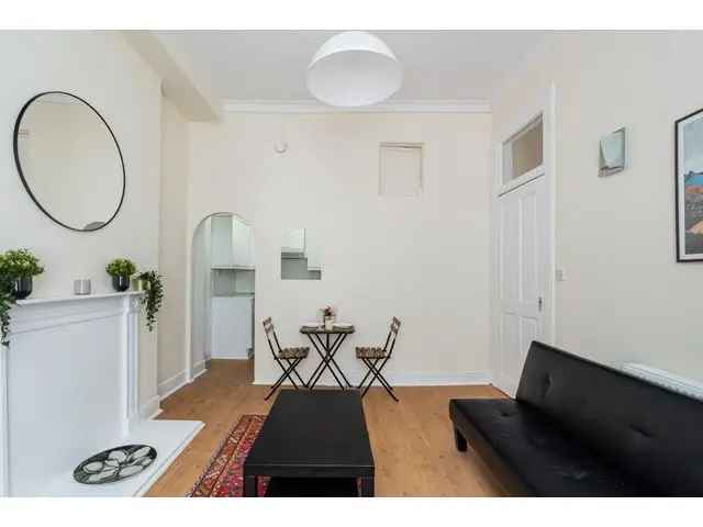 1 Bedroom Flat for Sale Ground Floor Traditional Tenement