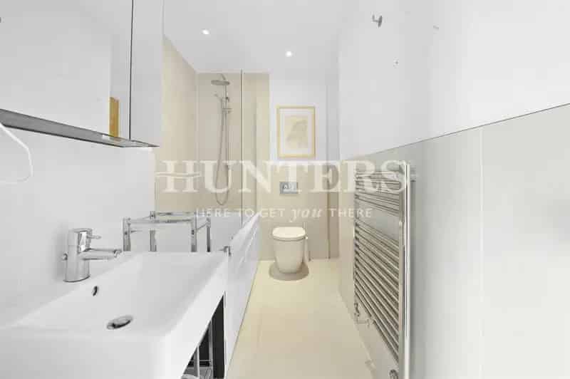 1 Bedroom Flat To Let - Maida Vale, Little Venice & Queens Park