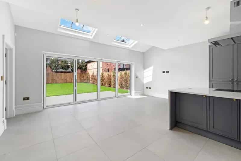 5 Bedroom House To Rent Available May 20 2025