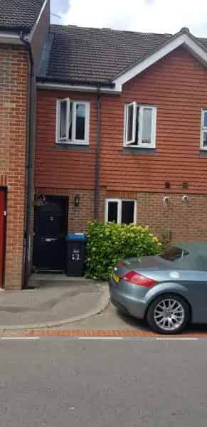 3 Bed Terraced Town House Near Town Centre