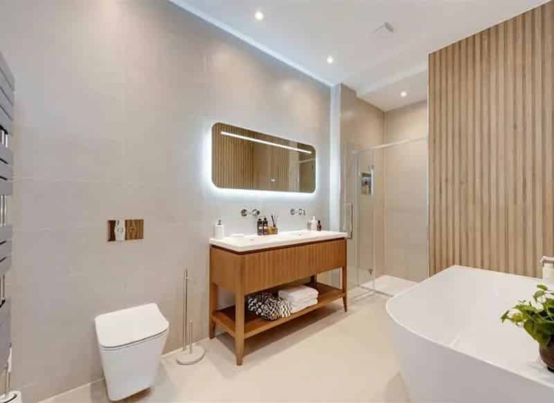 Spacious Four Bedroom Apartment with Modern Amenities