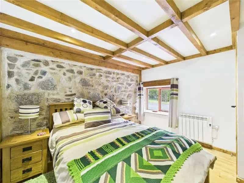 5 Bed House For Sale with Outbuildings and 30 Acres