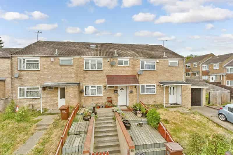 4 Bedroom Terraced House for Sale - No Chain