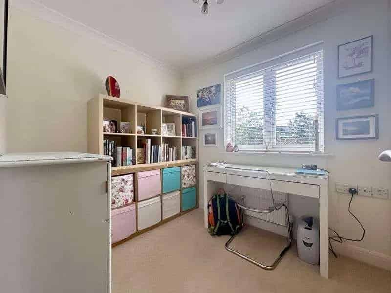 2 Bed Flat for Sale near ASHLEY CROSS