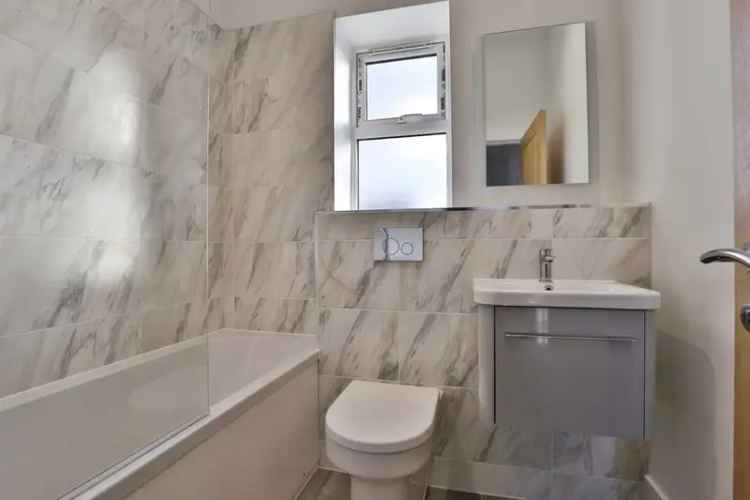 Exceptional 3-Bed Detached Home Moordown Energy Efficient Family Home