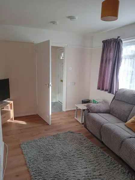  For Rent in Yeovil, England