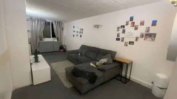 2 Bed Flat Exchange for 3 Bed House