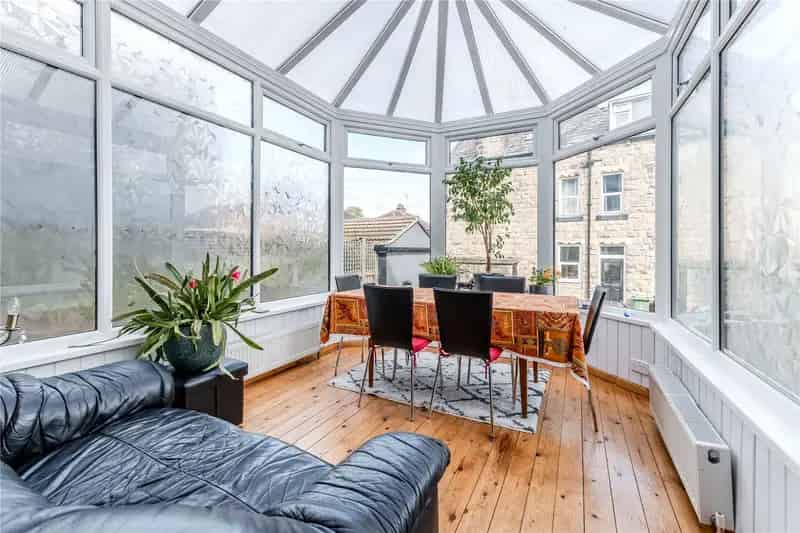 Five Bedroom Mid Terrace House In Guiseley With Self Contained Basement
