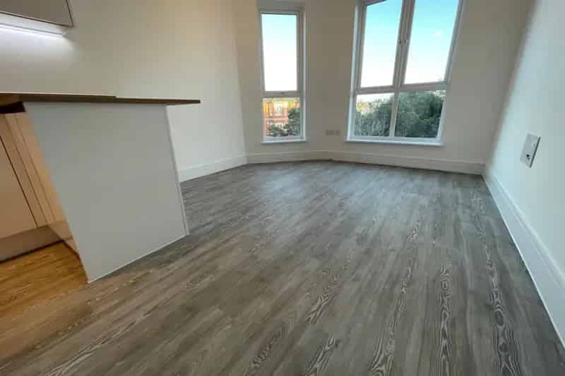 12 Month Tenancy Zero Deposit Guarantee Available Council Tax Band B