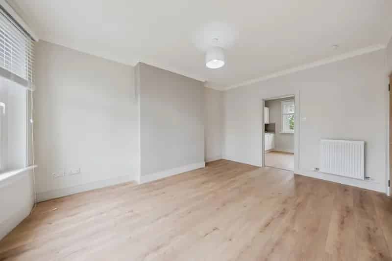Upgraded 2-Bedroom Flat in Knightswood Glasgow