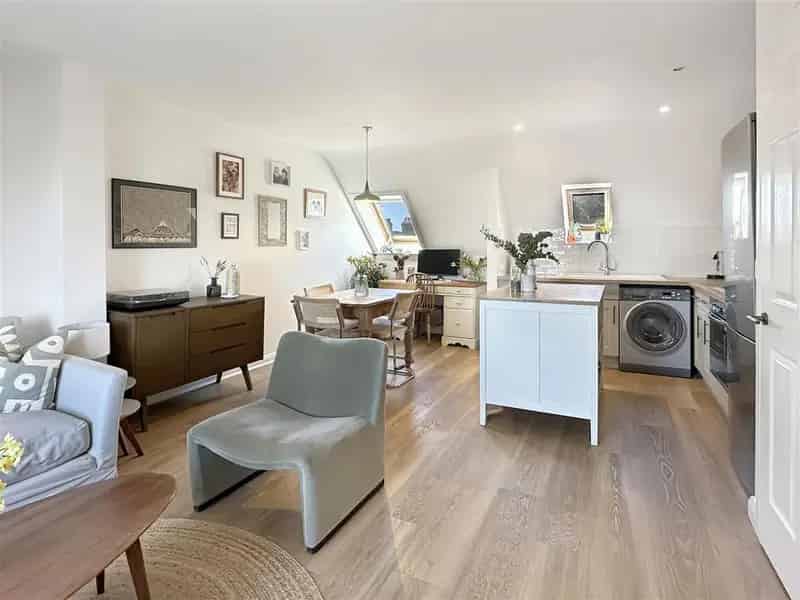 1 Bedroom Flat for Sale