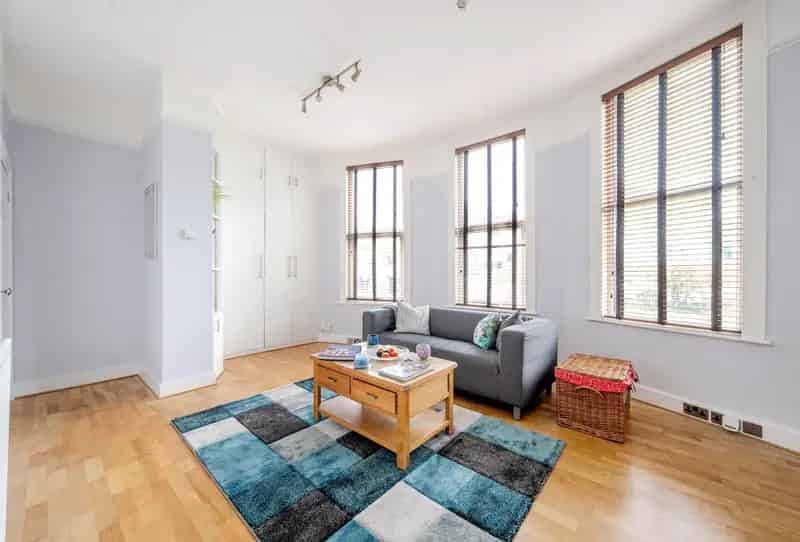 1 Bedroom Flat for Sale near Tunbridge Wells Station