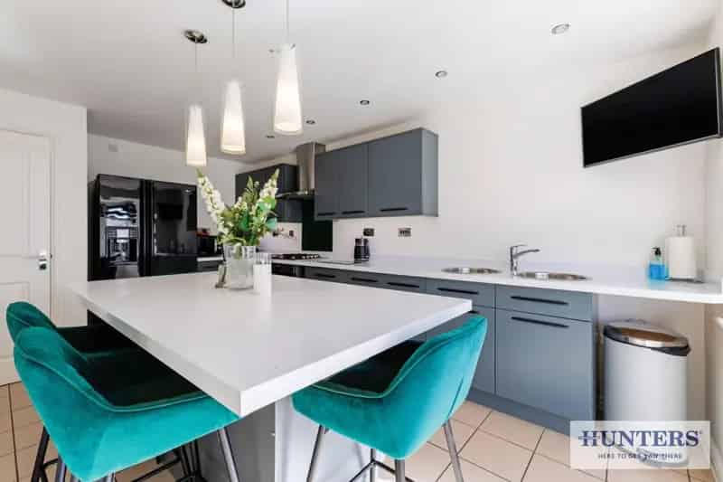 4 bedroom House
 For Sale