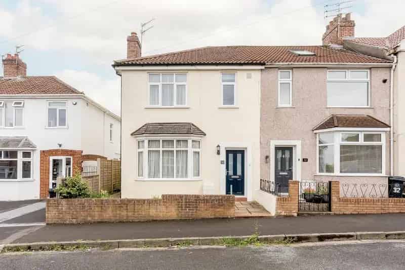 3 Bedroom End of Terrace House for Sale