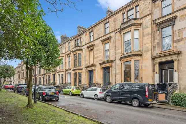 Spacious 2-Bedroom Flat near Byres Road Glasgow