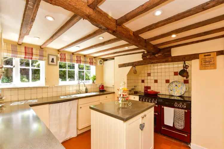 3 Bedroom Link Detached House for Sale Near London