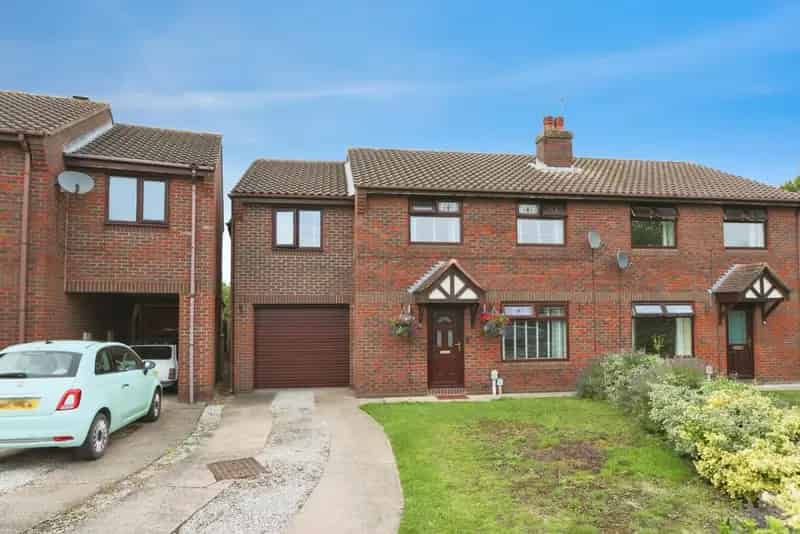 4 Bedroom Semi Detached House For Sale Summergroves