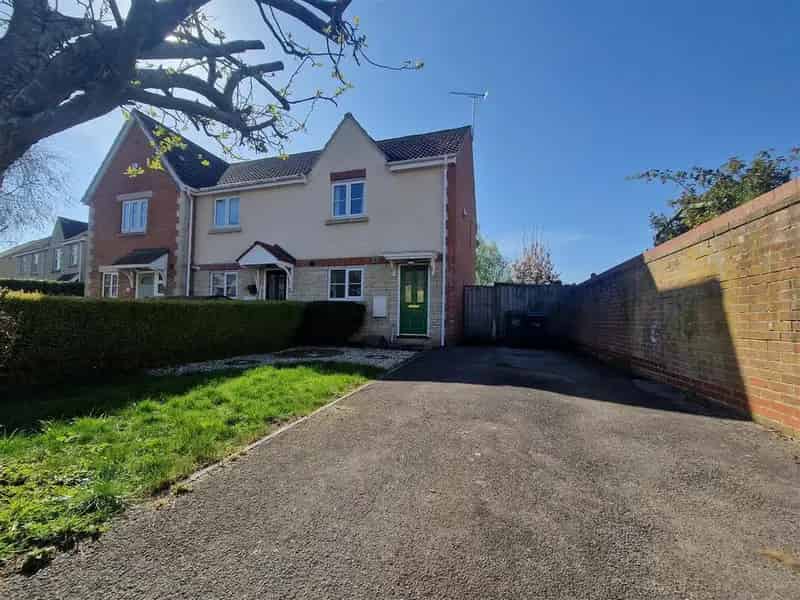 2 Bedroom End of Terrace House for Sale
