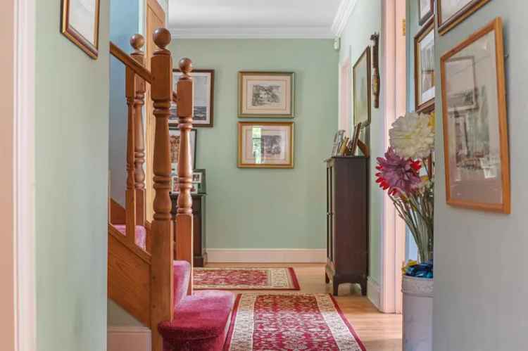 5 Bedroom Detached House with 2.2 Acres
