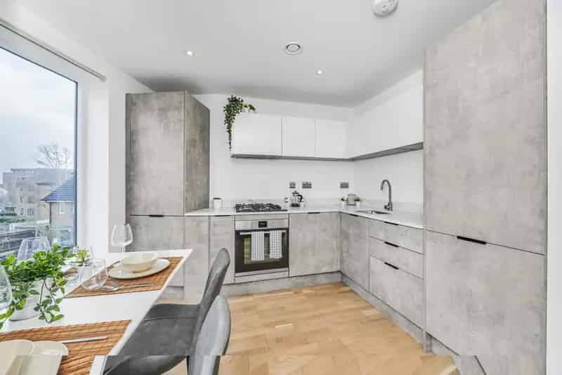 Flat For Sale , London, England