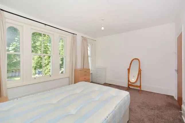 5 Bedroom Terraced House to Rent in Antill Road London E3