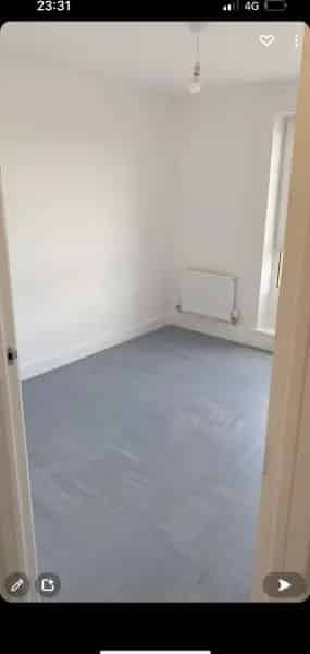 Brand New Flat Near Shops Big Bedrooms Open Plan Living