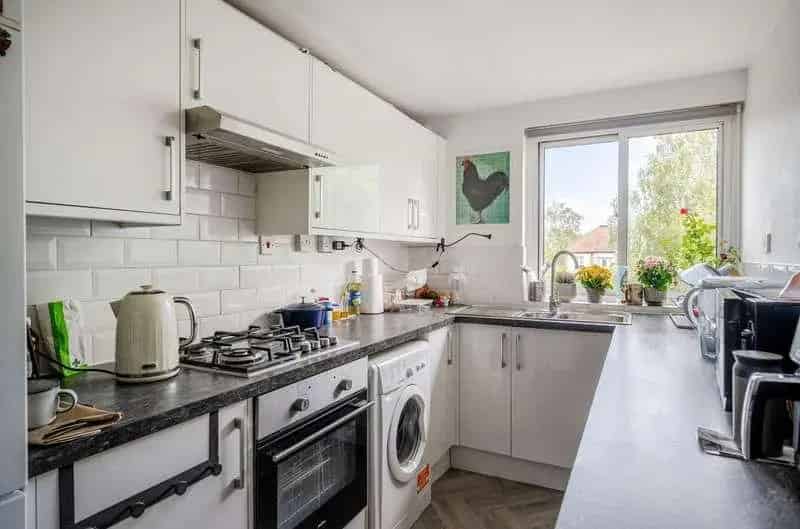 2 Bed Flat for Sale in Shortlands Village