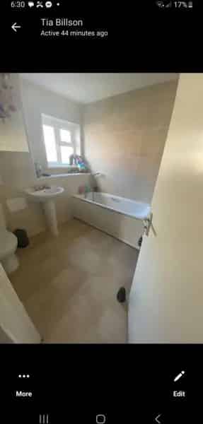 Spacious 2-Bed Wheelchair Adapted Ground Floor Flat with Gardens
