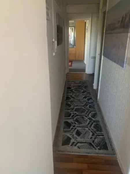 2 Bedroom Flat Near Shops and Transport Links Swap for Other Areas