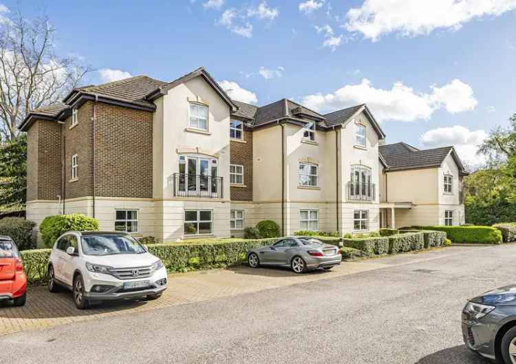 2 Bed Top Floor Apartment Kingswood Gated Development