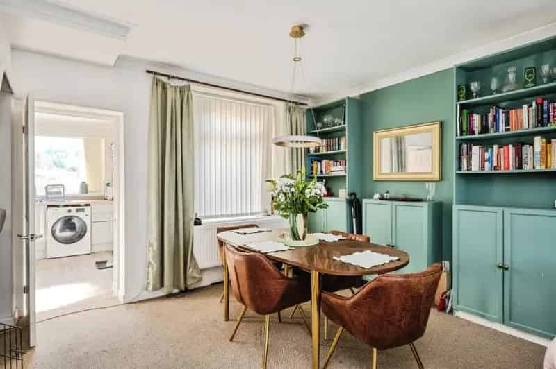 2 Bedroom End Terrace House For Sale