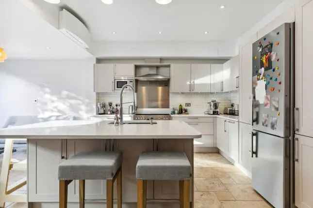 Terraced house for sale in Mandrake Road, London SW17