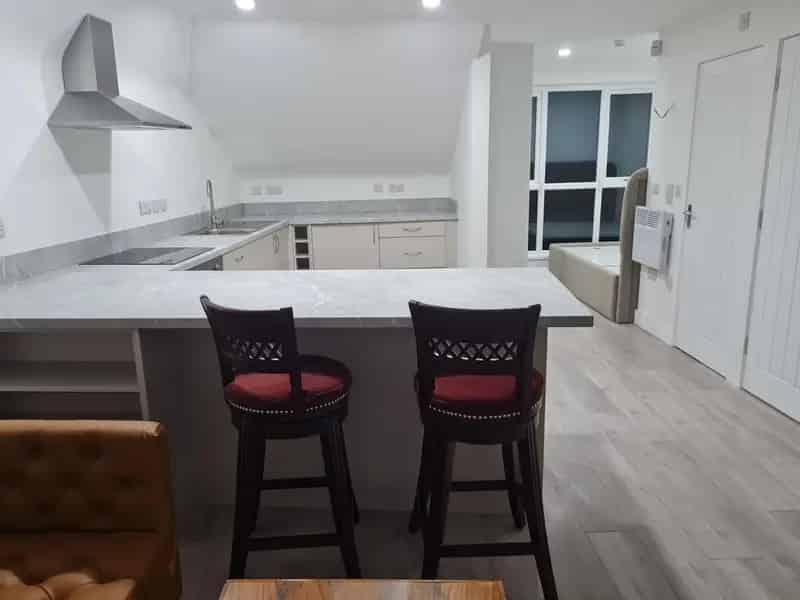 Studio to Rent No Referencing Fees