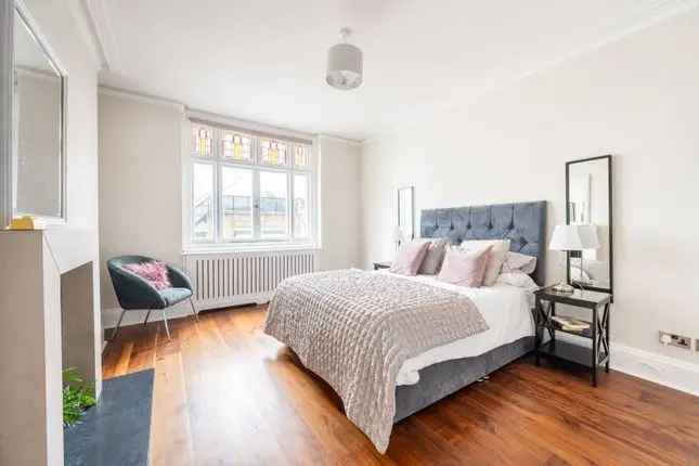 Flat for sale in Moscow Road, Notting Hill, London W2