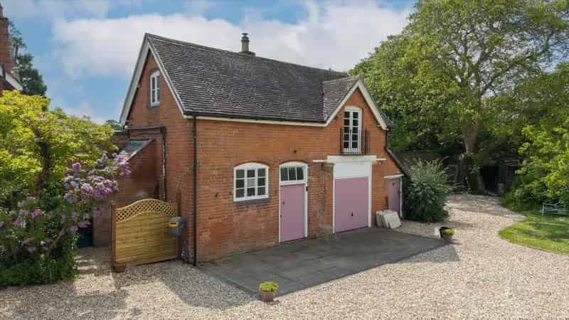 5 Bedroom Detached Victorian House for Sale