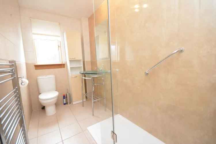 Charming Detached Bungalow Near Larbert Rail Station