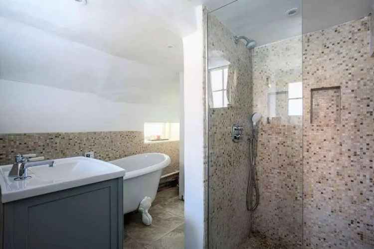 2 Bed House for Sale in Ramsbury