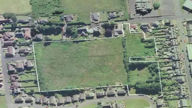 40 Residential Units Planning Consent 6.5 Acre Sloping Site