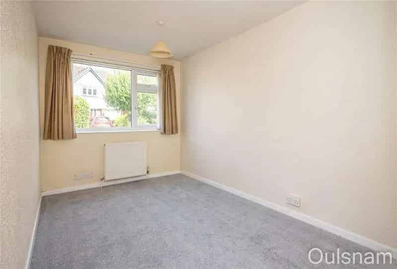 2 Bed Ground Floor Maisonette for Sale