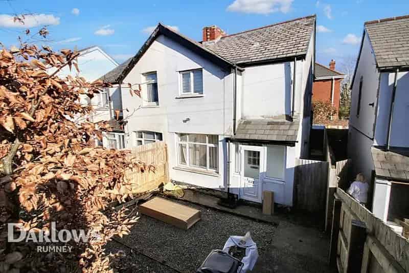 2 Bedroom Semi-Detached House for Sale