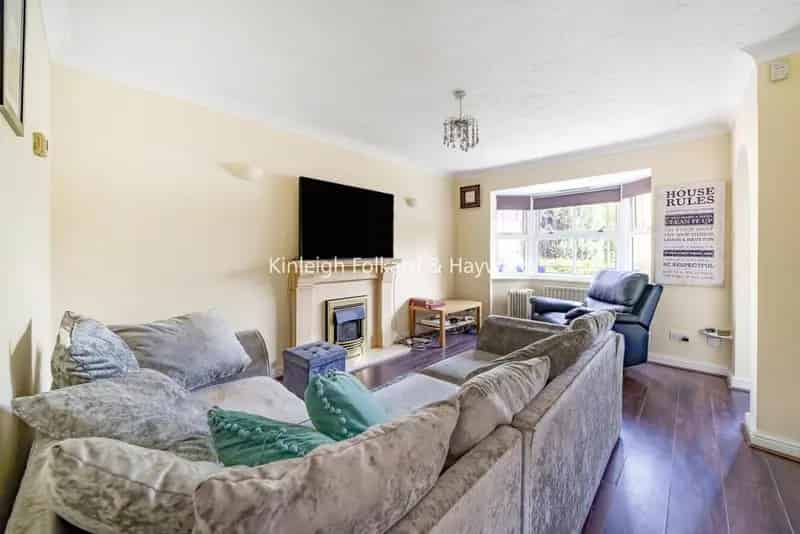 Three Bedroom House near Bromley South Station