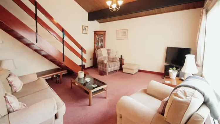 3 Bedroom Detached House to Rent Prime Location No Chain