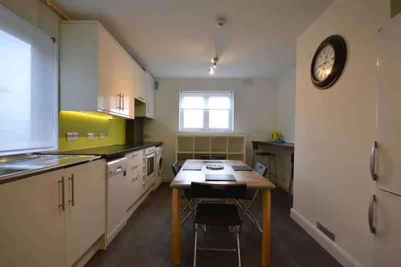 3 Bedroom Student Flat Exeter City Centre 2025 26