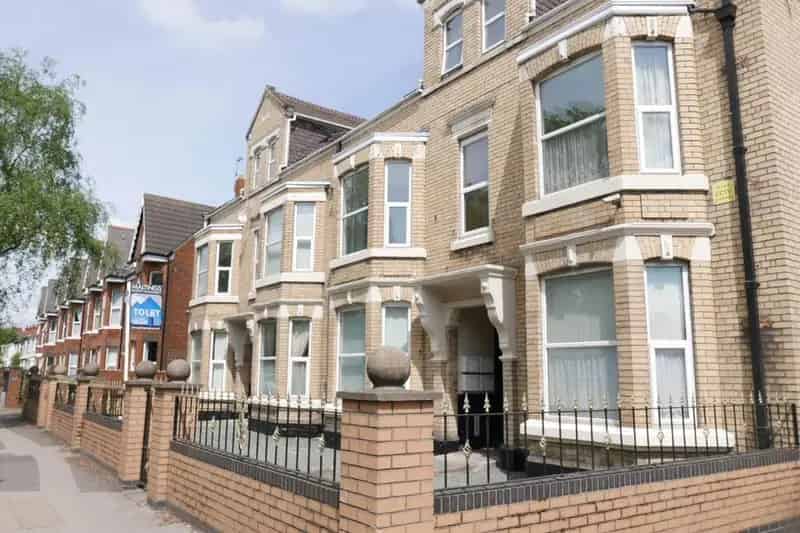 2 bedroom flat to rent