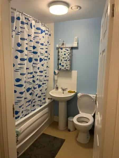 4 Bedroom Semi Detached House Nuneaton CV10 8EX